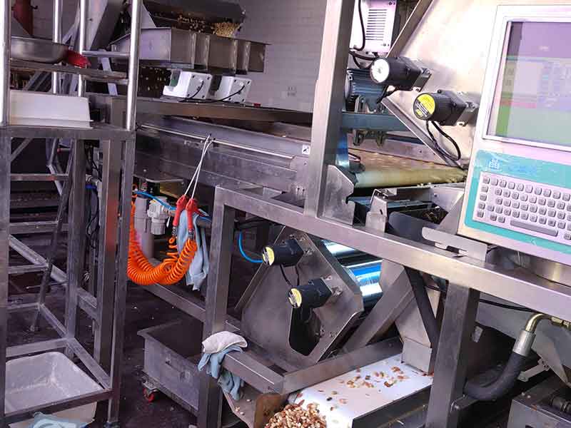 色选机|食品色选机|再生资源色选机|矿石色选机|履带色选机