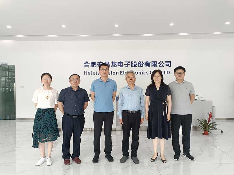 色选机|食品色选机|再生资源色选机|矿石色选机|履带色选机